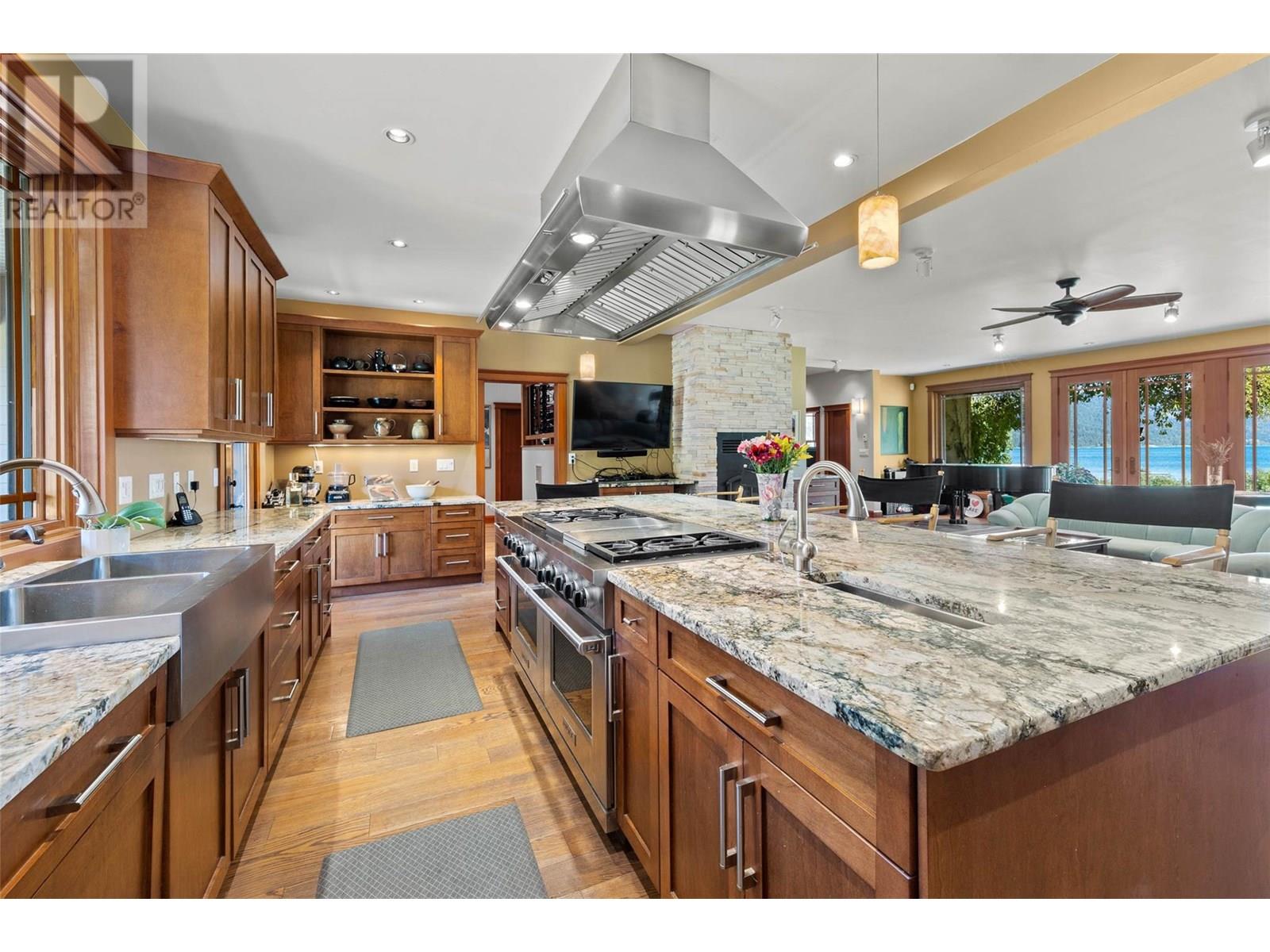 Photo 6 of 3832 Pakka Road, White Lake BC