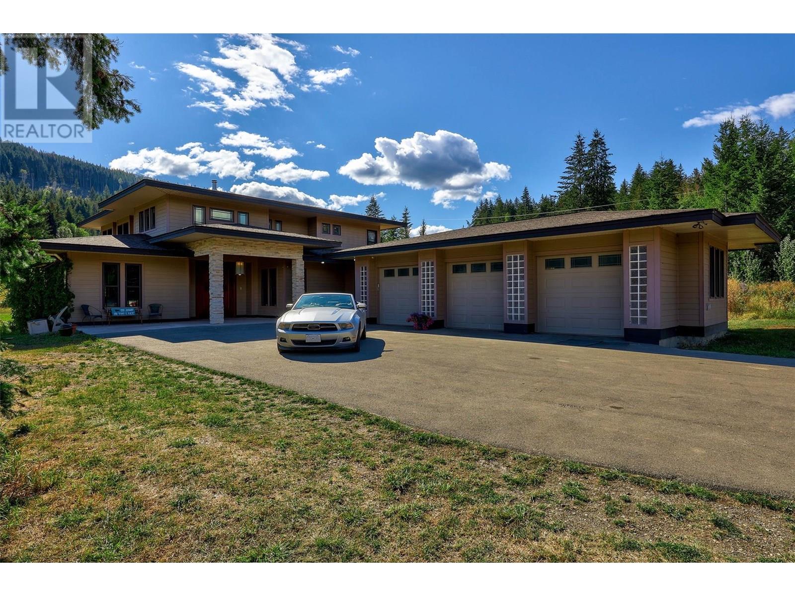 Photo 75 of 3832 Pakka Road, White Lake BC
