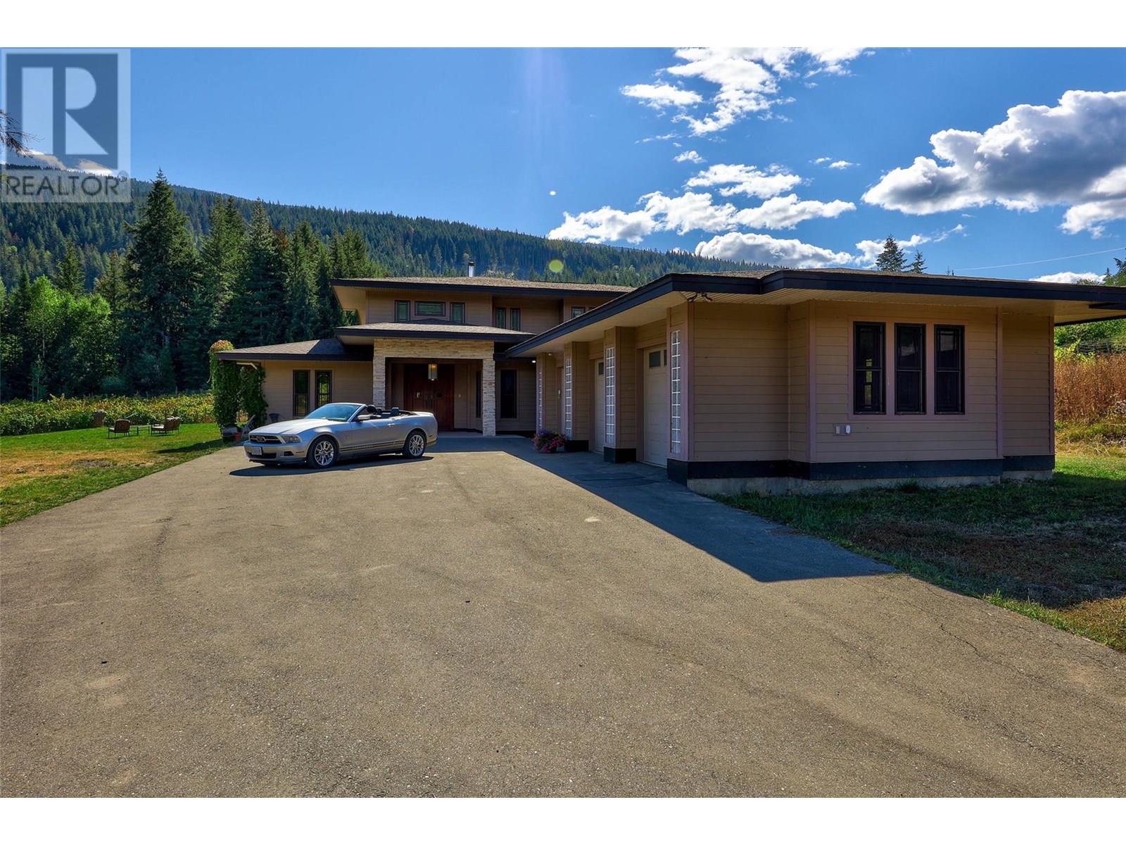 Photo 30 of 3832 Pakka Road, White Lake BC