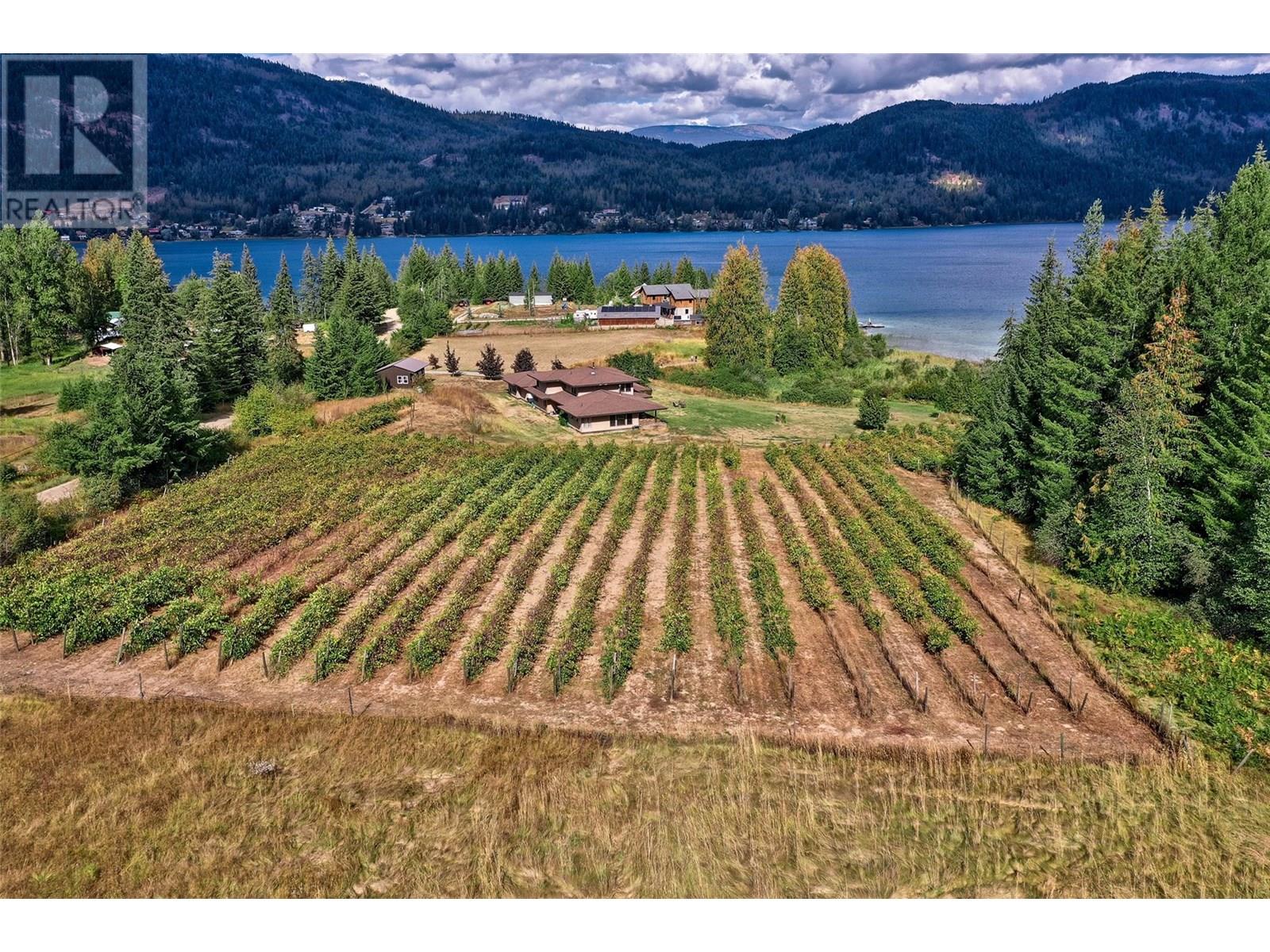 Photo 55 of 3832 Pakka Road, White Lake BC
