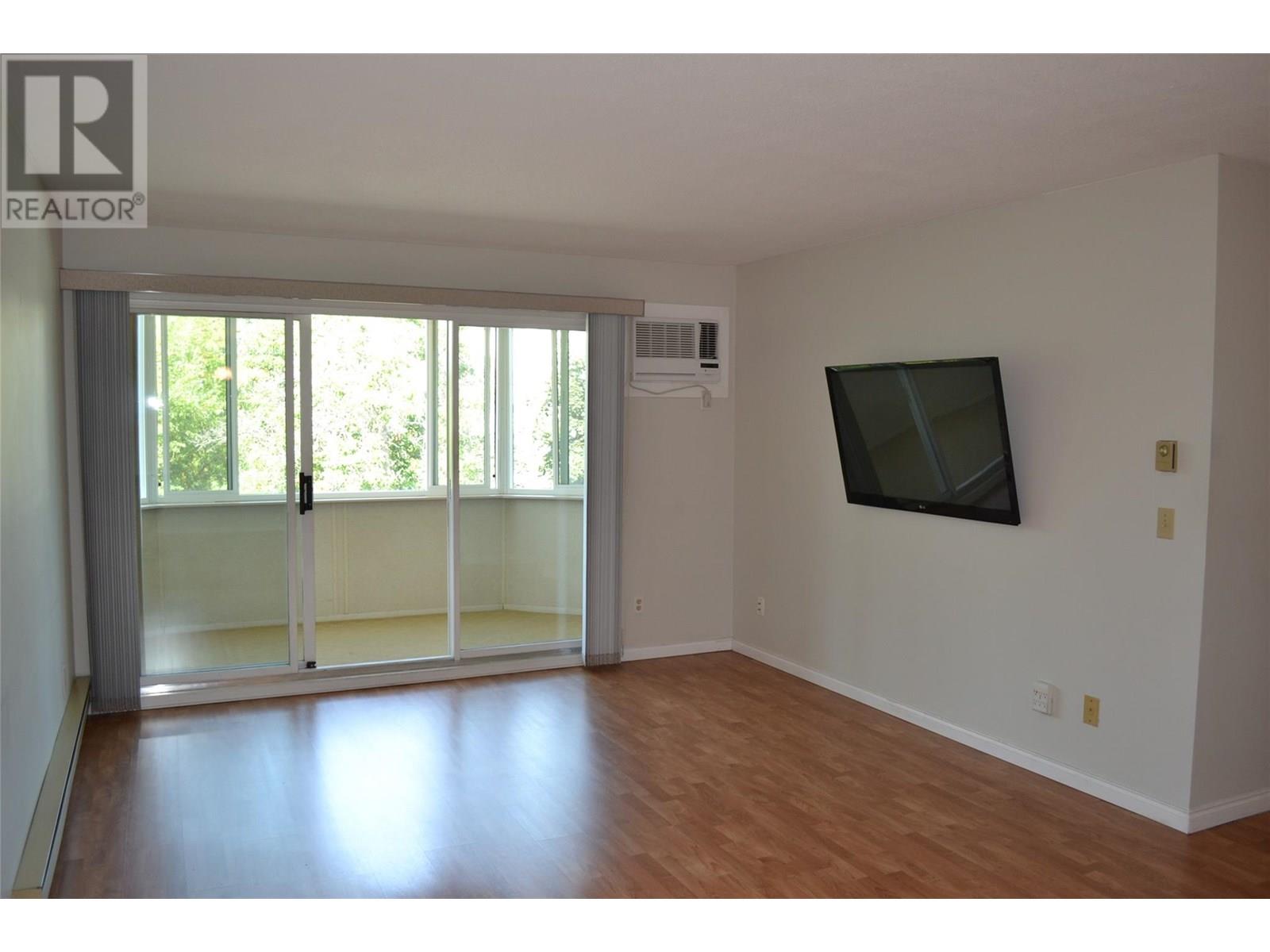 204 1170 Brookside Avenue, Kelowna