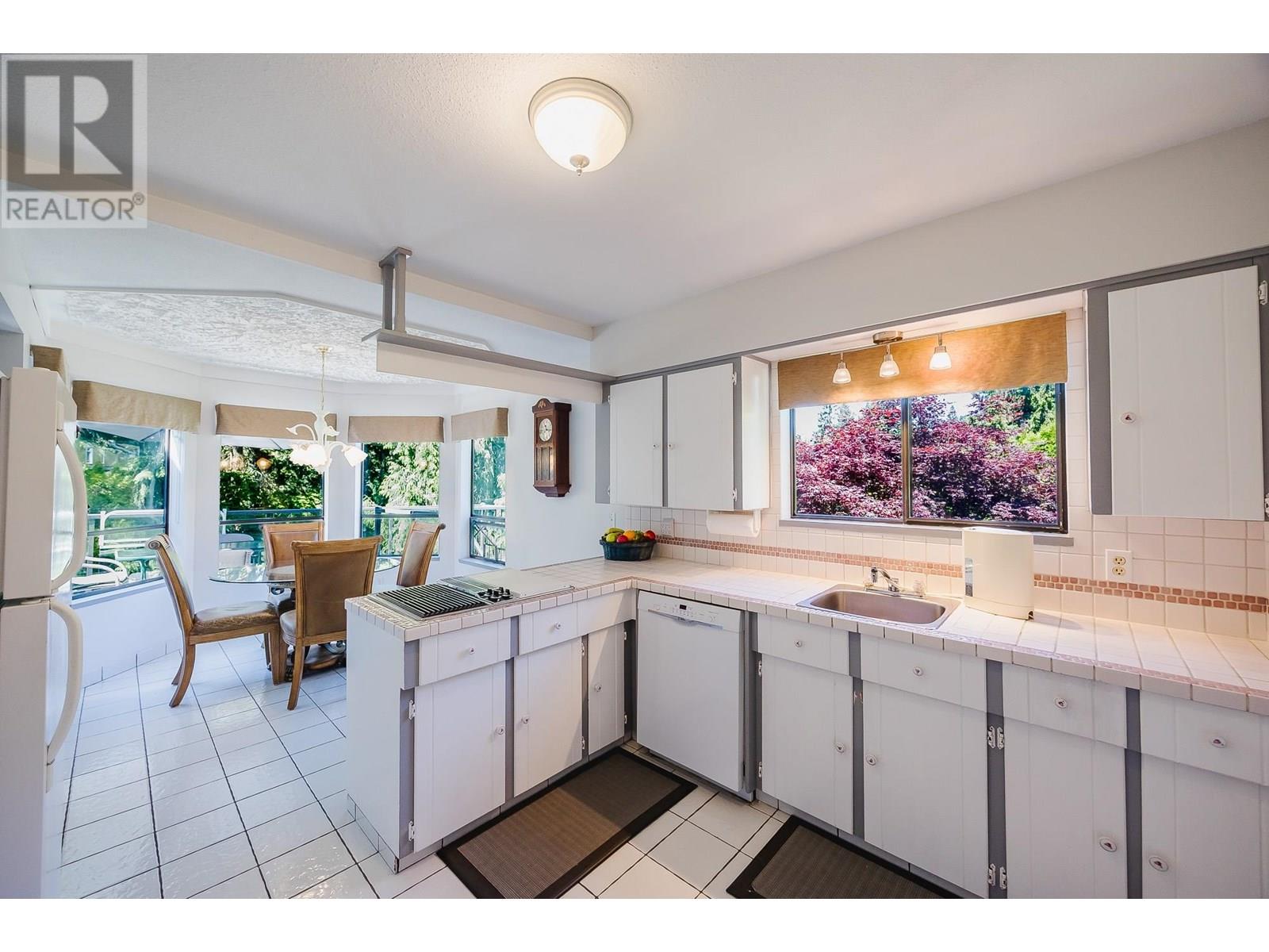 Photo 11 of 15 Escola Bay, Port Moody BC