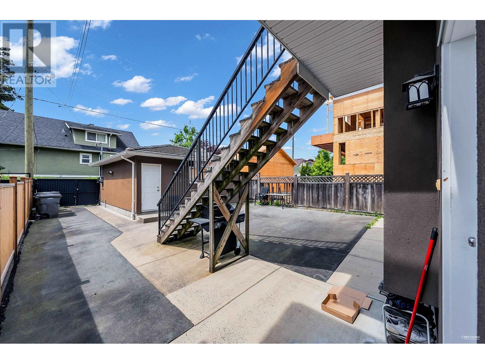 Photo 3 of 765 Skeena Street, Vancouver BC