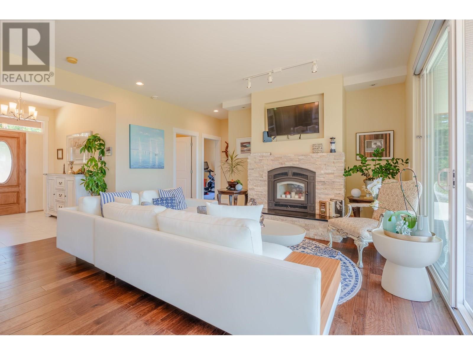 10825 WOOD BAY RIDGE ROAD, Halfmoon Bay