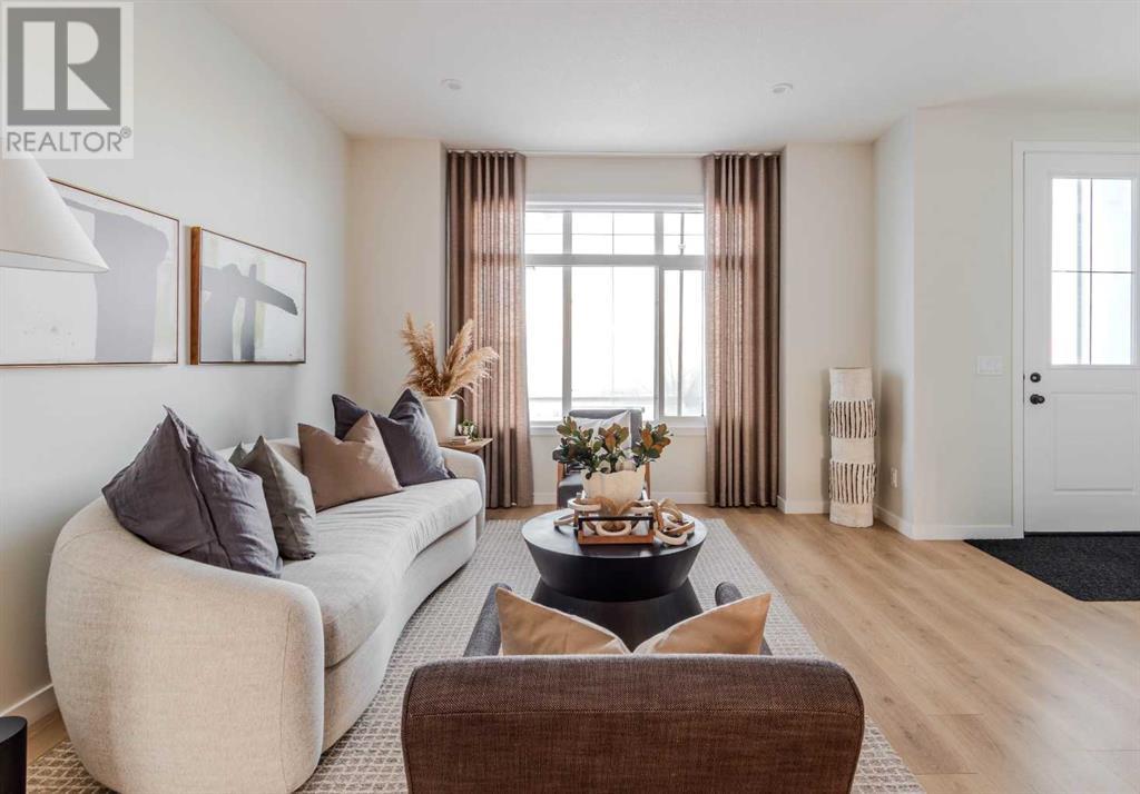 Photo 13 of 1449 Rangeview Drive Se, Calgary AB