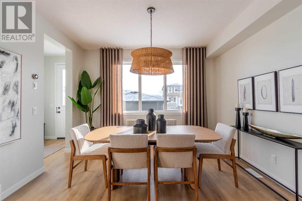 Photo 3 of 1449 Rangeview Drive Se, Calgary AB