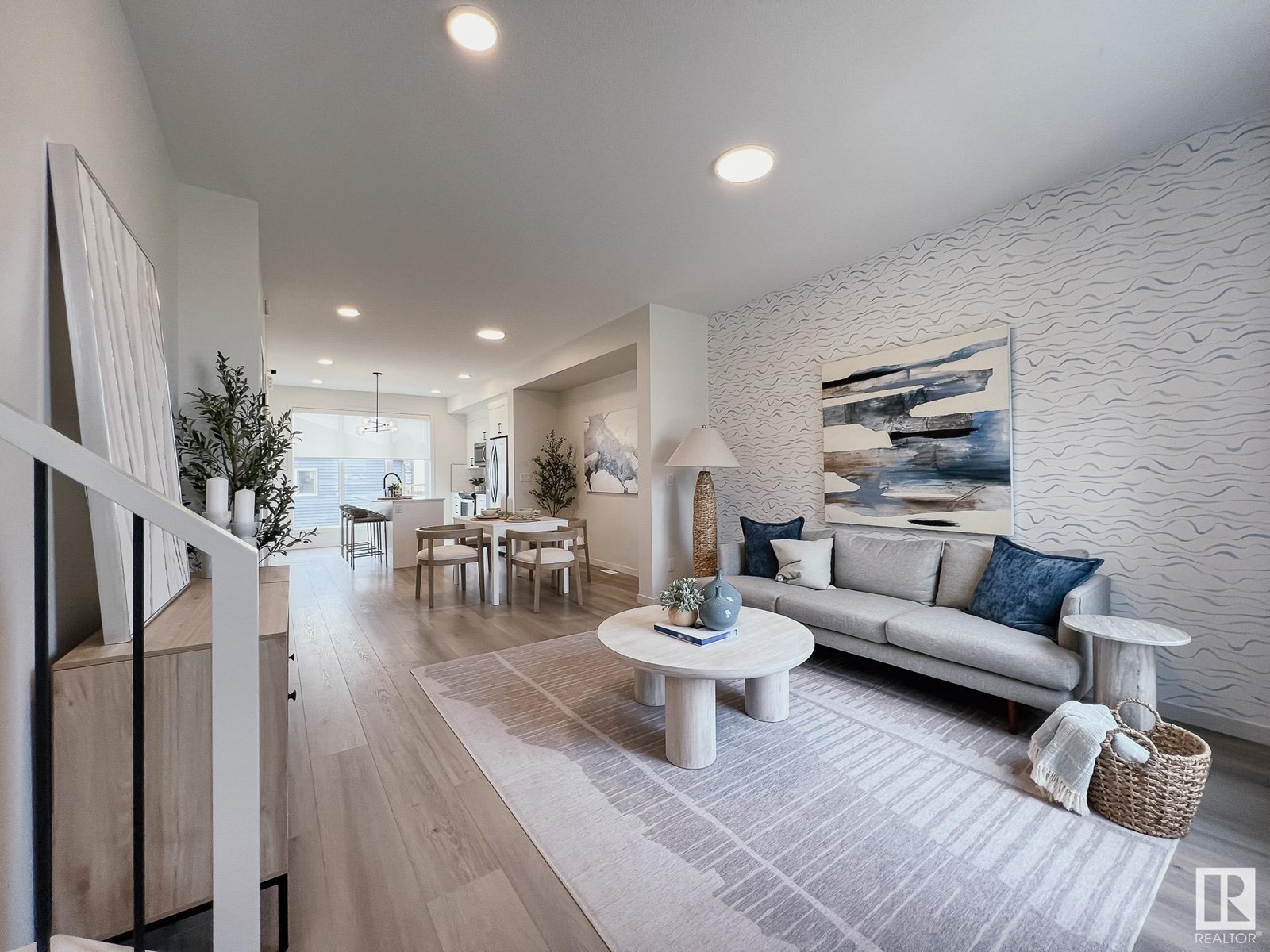 Photo 2 of 8108 228 Street Nw, Edmonton AB