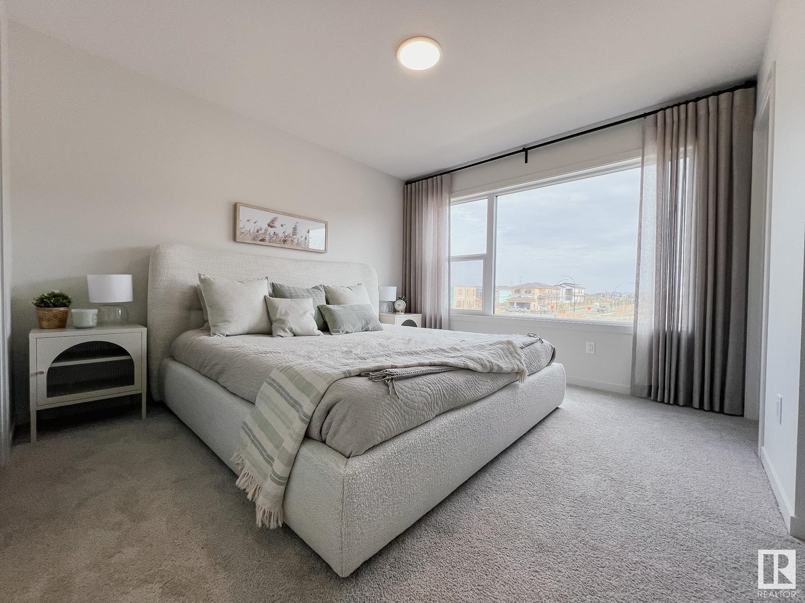 Photo 13 of 8108 228 Street Nw, Edmonton AB