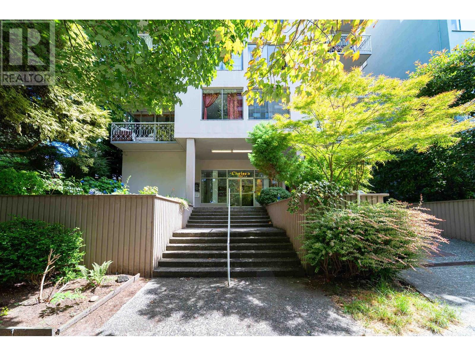 Photo 8 of 201 1219 Harwood Street, Vancouver BC