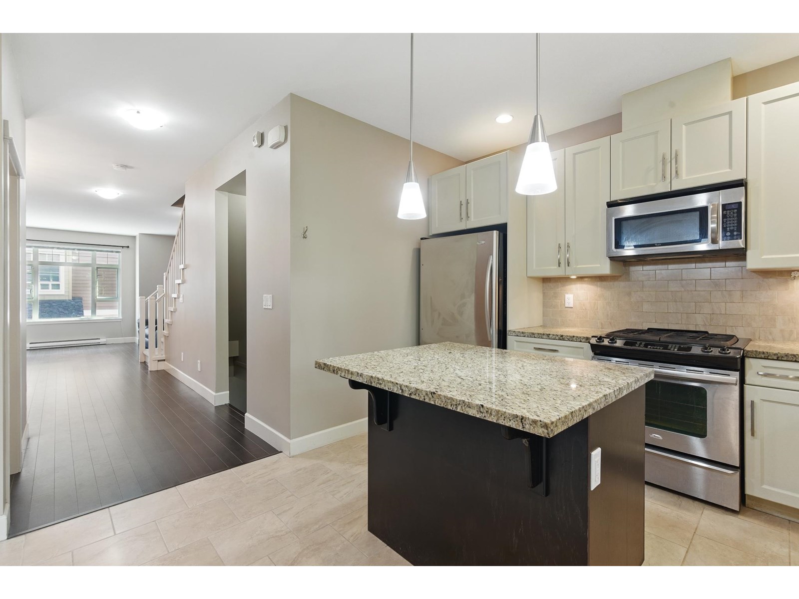 Photo 10 of 44 2979 156 Street, Surrey BC