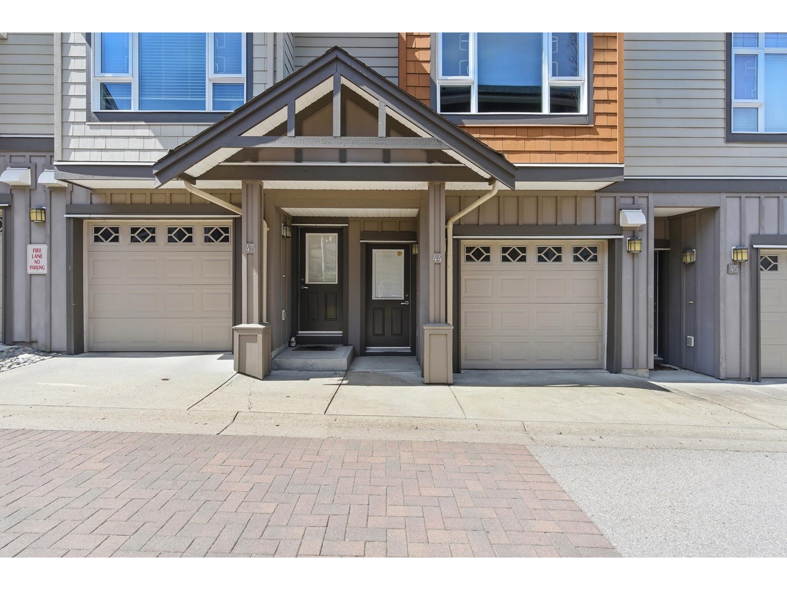 Photo 25 of 44 2979 156 Street, Surrey BC