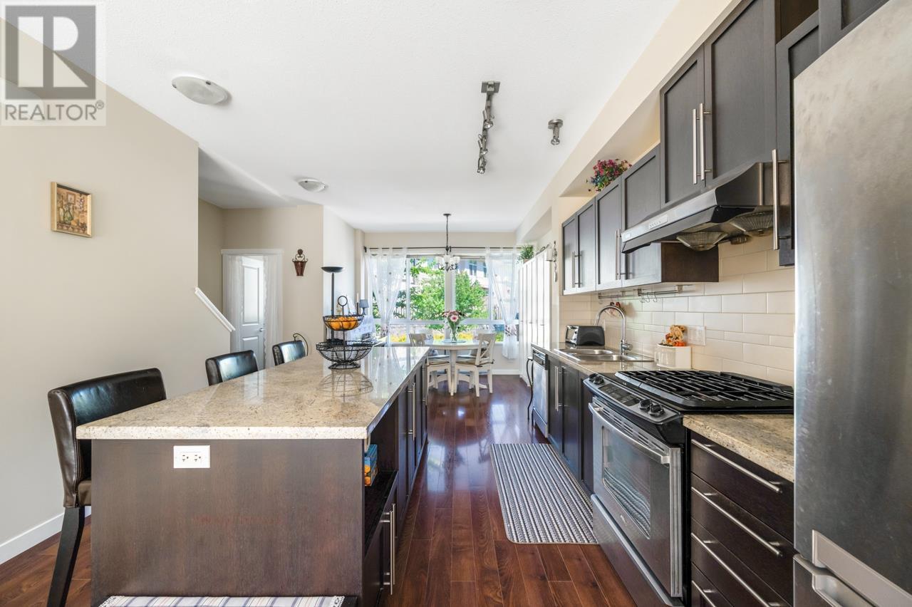Photo 12 of 25 1125 Kensal Place, Coquitlam BC