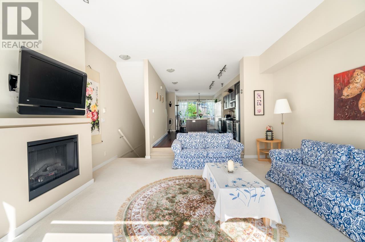 Photo 9 of 25 1125 Kensal Place, Coquitlam BC