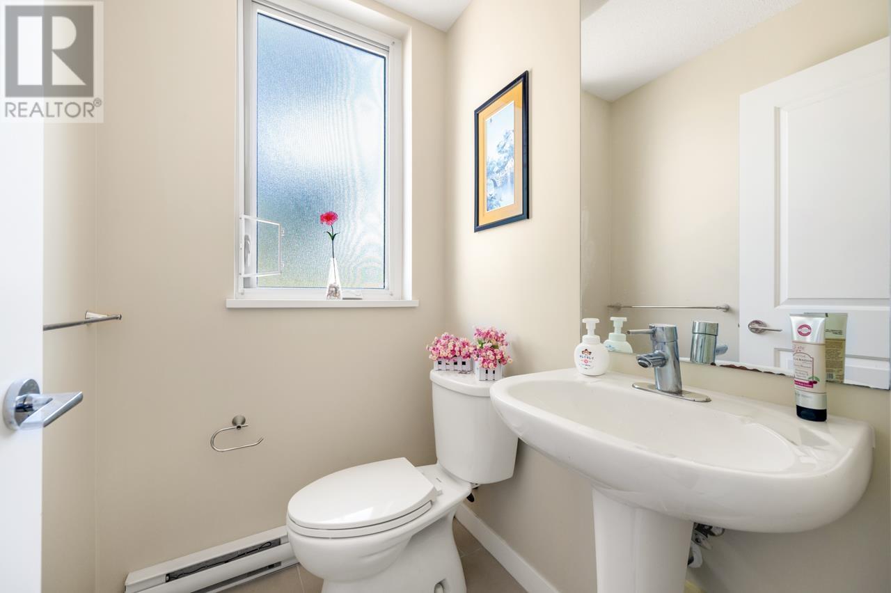 Photo 15 of 25 1125 Kensal Place, Coquitlam BC