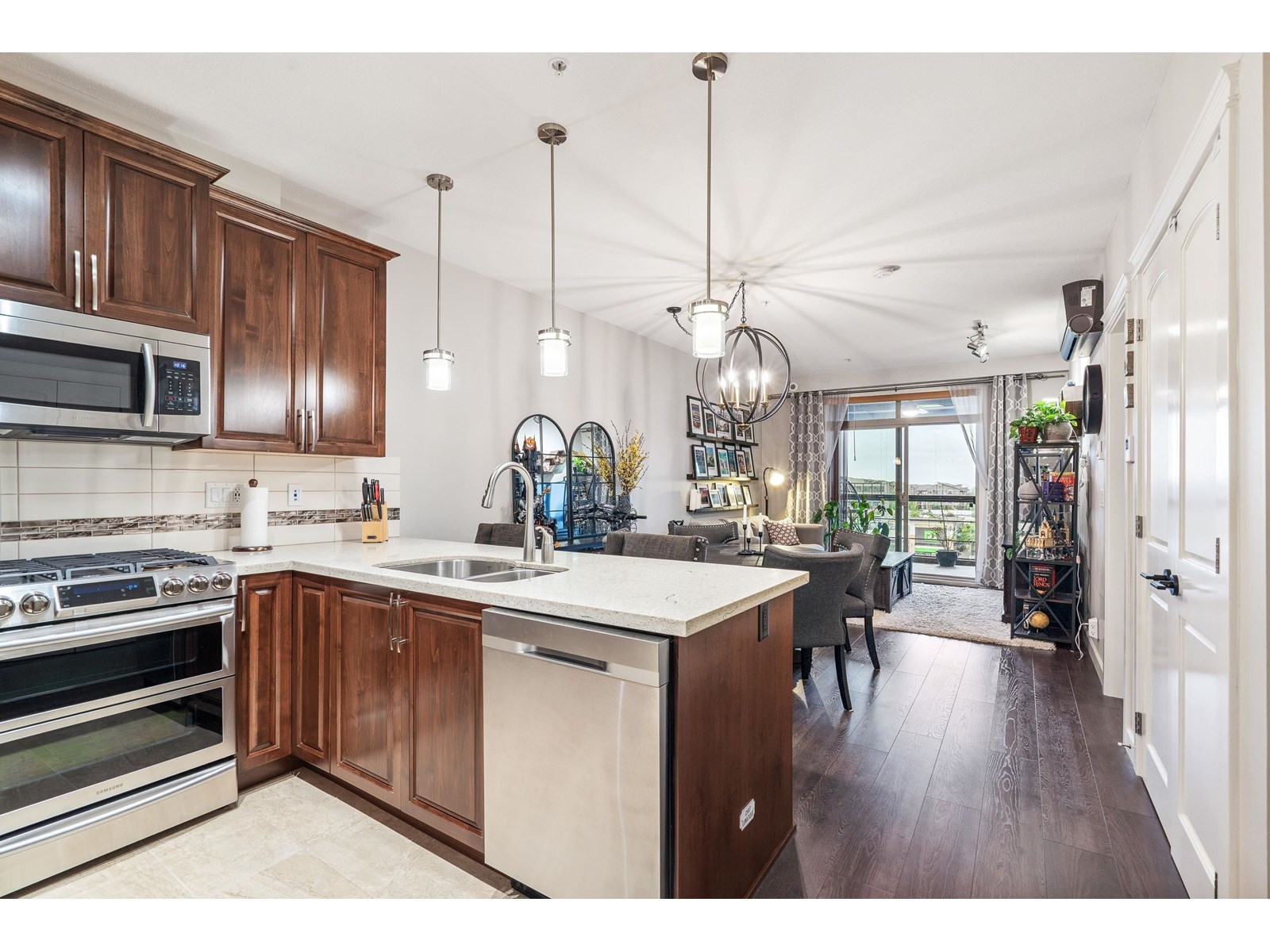 Photo 7 of A 511 20716 Willoughby Town Centre Drive, Langley BC