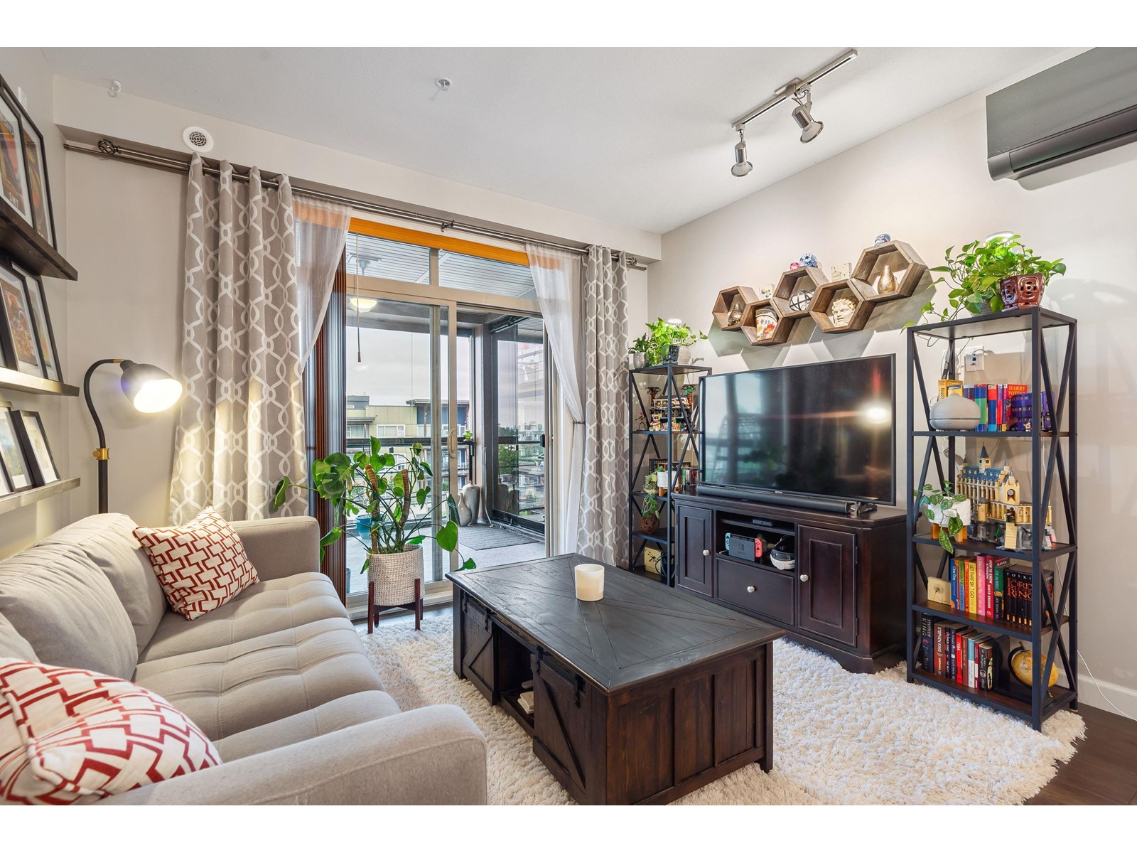 Photo 14 of A 511 20716 Willoughby Town Centre Drive, Langley BC