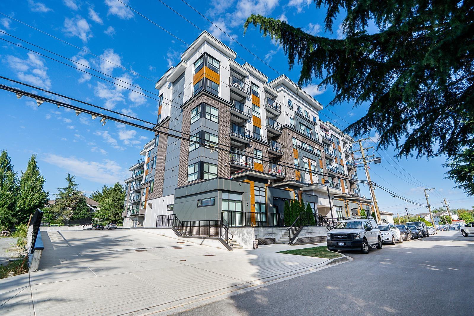 Photo 14 of 406 20695 Eastleigh Crescent, Langley BC