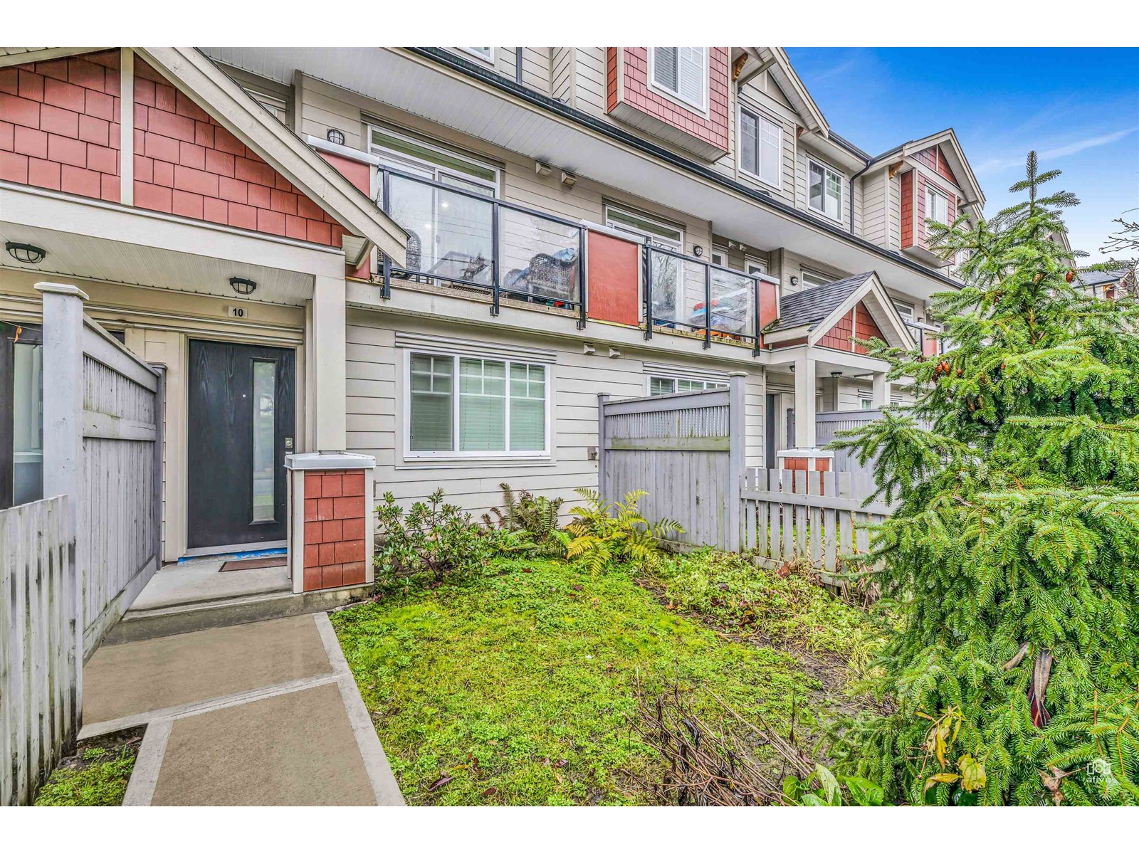 Photo 5 of 10 13898 64 Avenue, Surrey BC