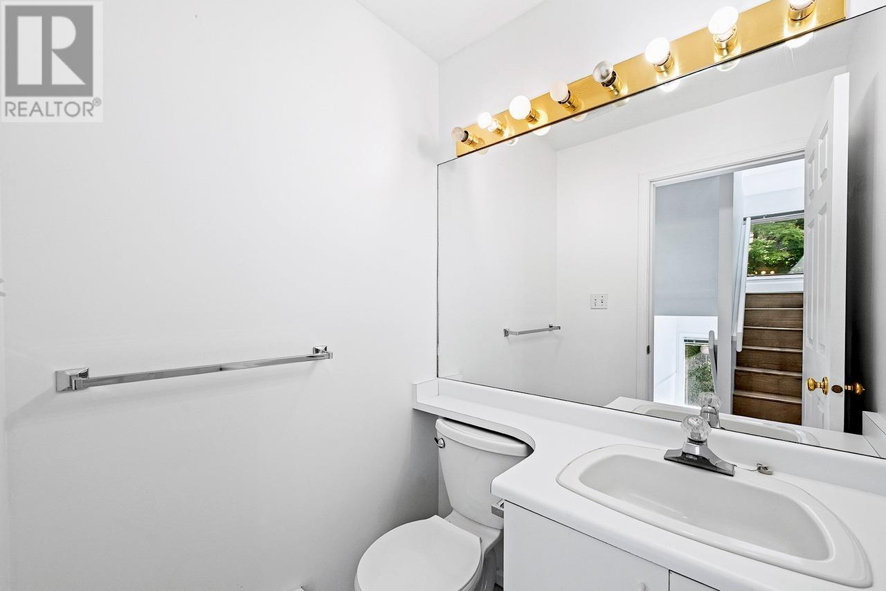 Photo 2 of 8 7380 Minoru Boulevard, Richmond BC