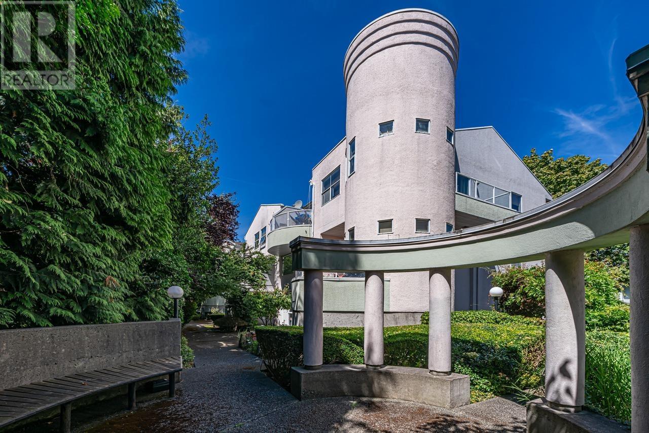 Photo 8 of 8 7380 Minoru Boulevard, Richmond BC