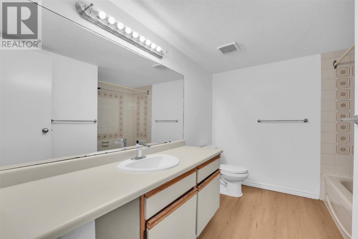 Photo 9 of 14 8820 Westminster Highway, Richmond BC