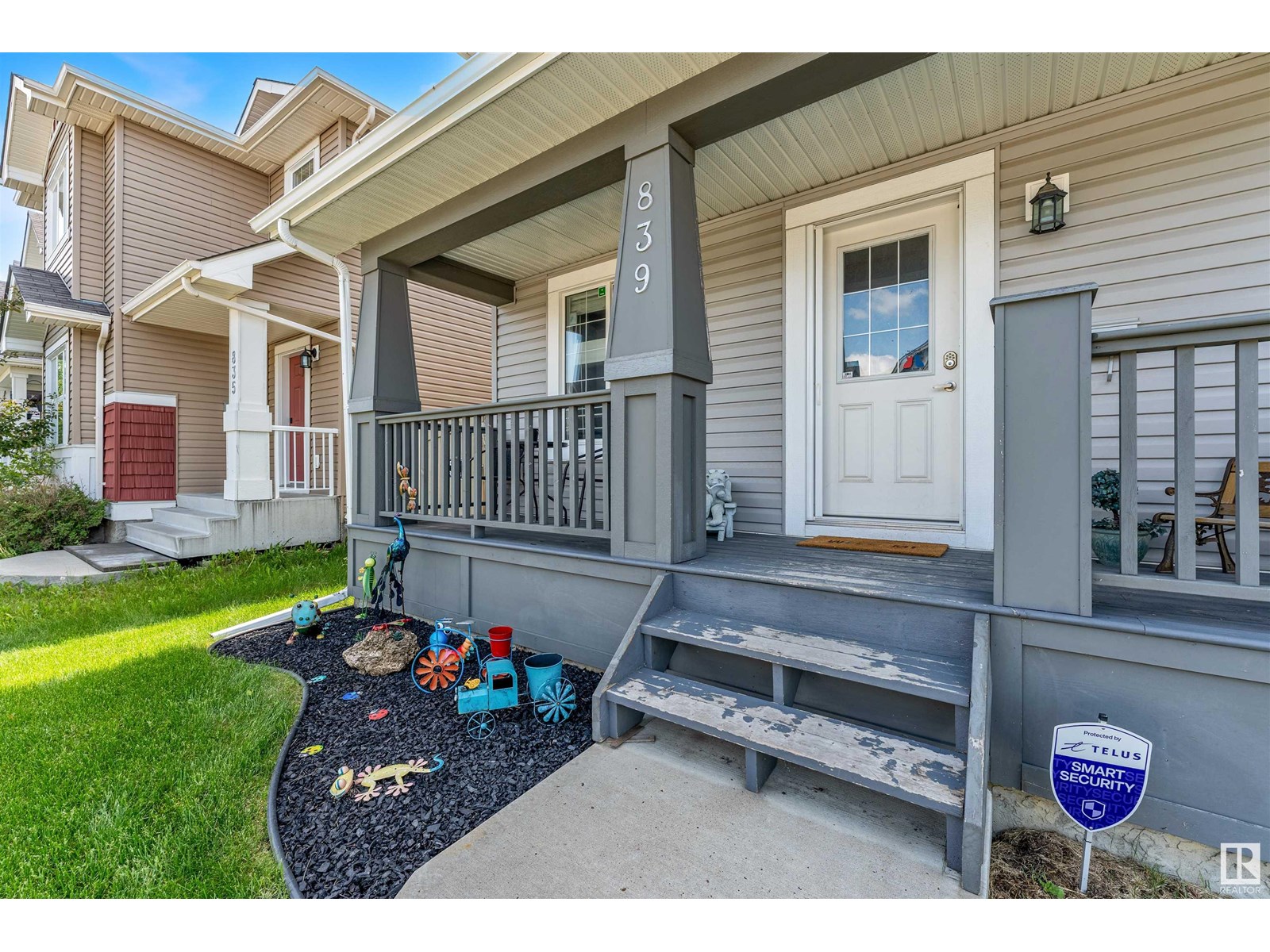 Photo 35 of 839 37 Av Nw, Edmonton AB