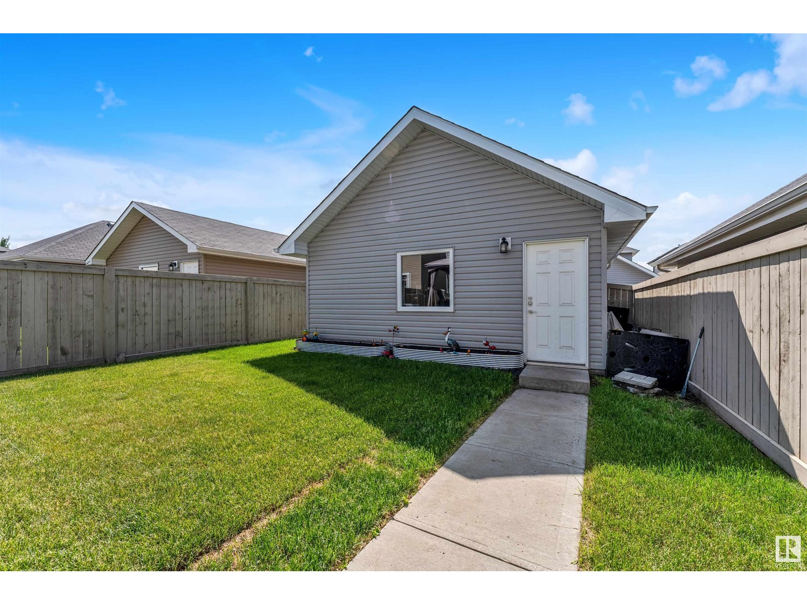 Photo 41 of 839 37 Av Nw, Edmonton AB