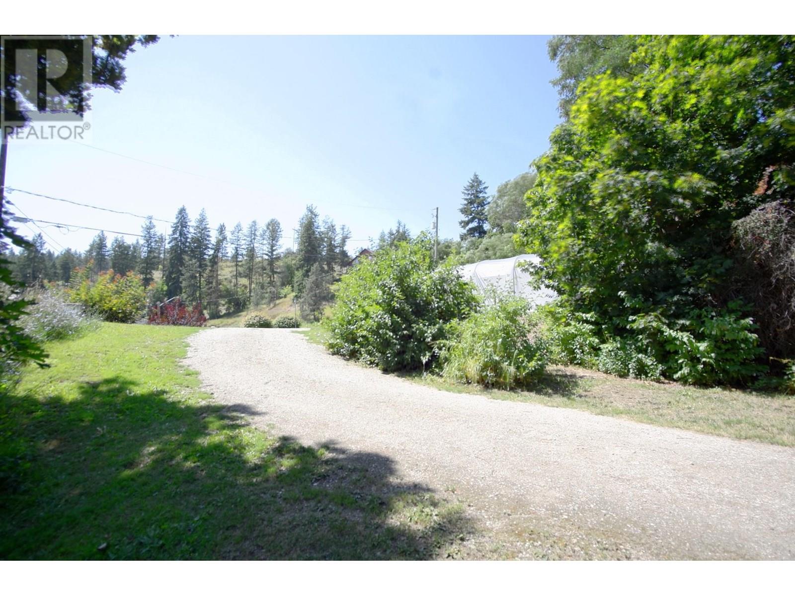 Photo 3 of 117 Cliffview Drive, Enderby BC