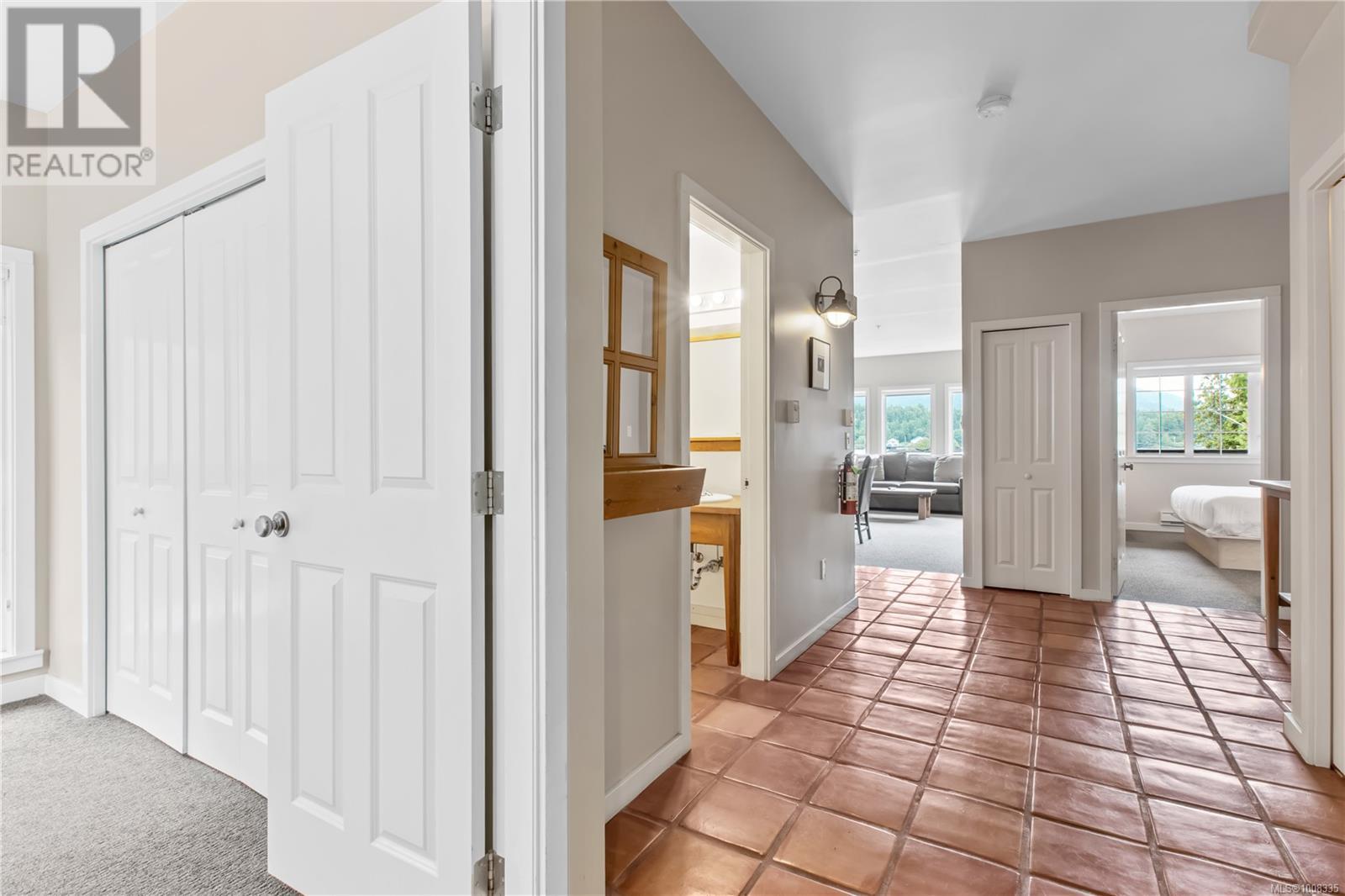 402 1971 Harbour Dr, Ucluelet