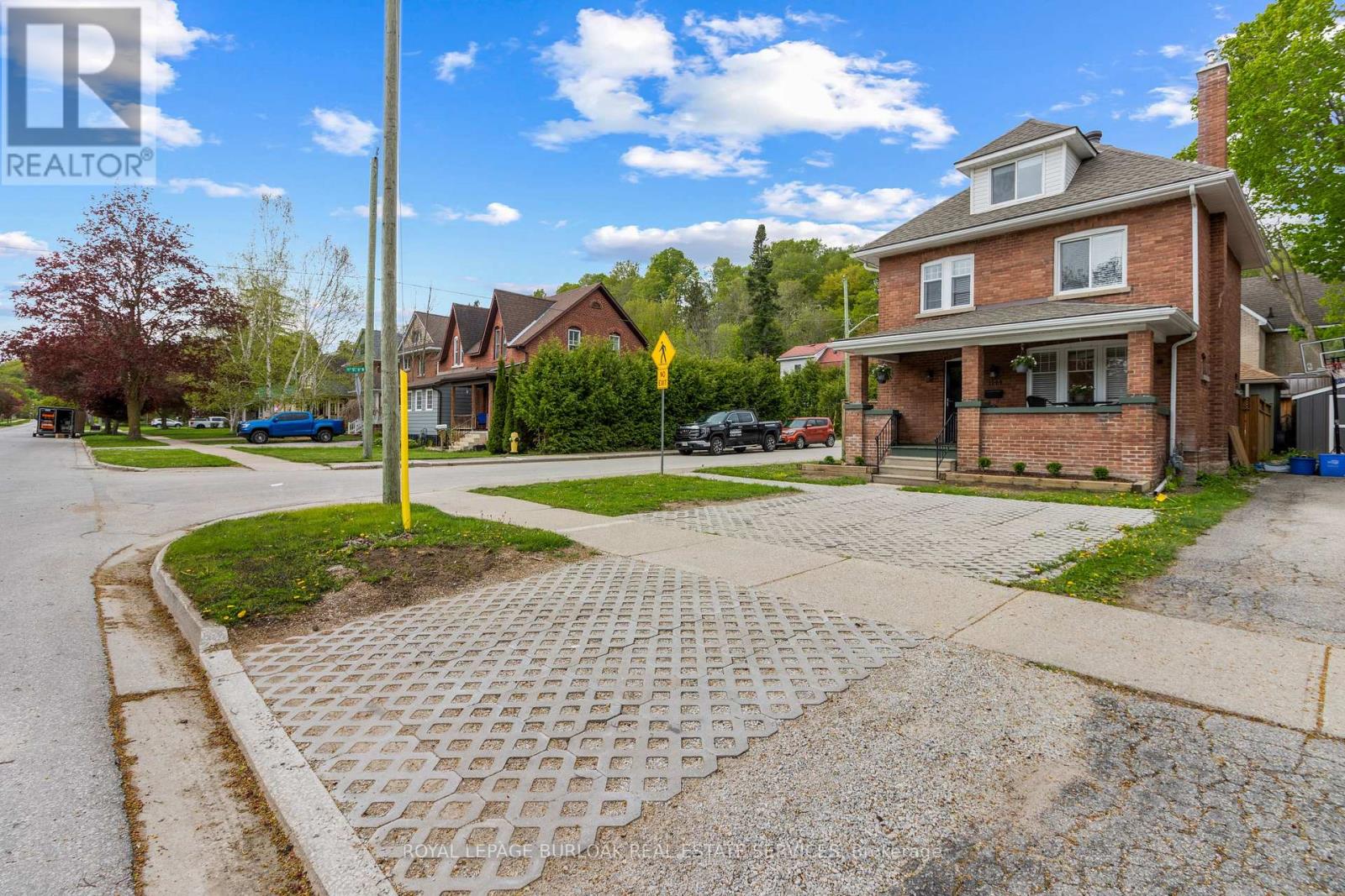 Photo 40 of 1144 4th Avenue W, Owen Sound ON