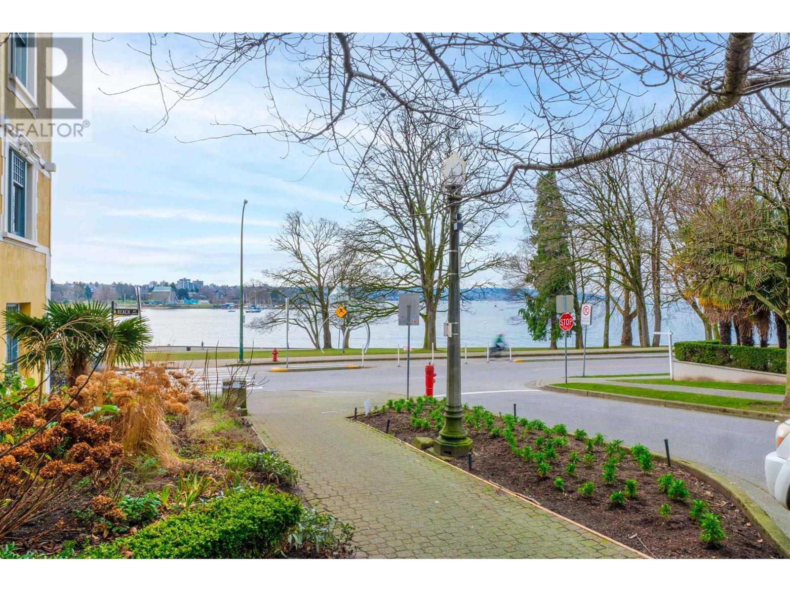 50 1386 NICOLA STREET, Vancouver