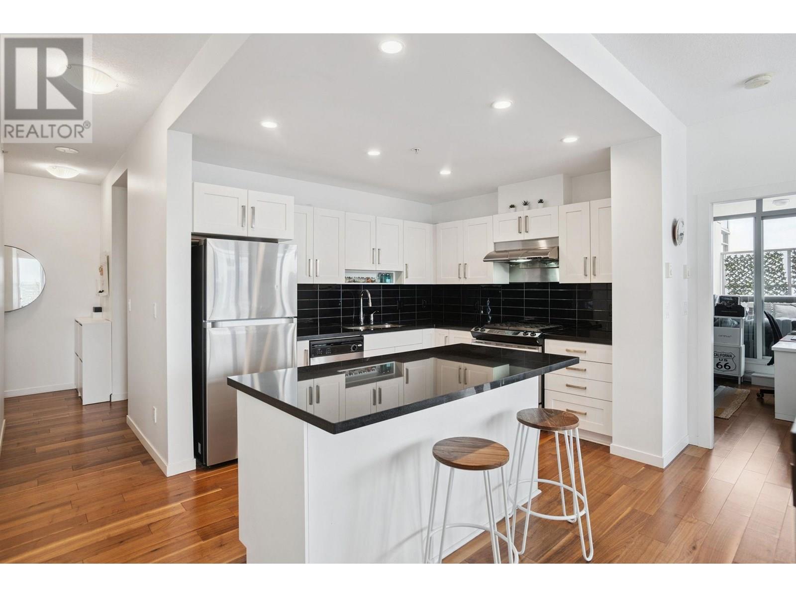 Photo 23 of 3101 2133 Douglas Road, Burnaby BC