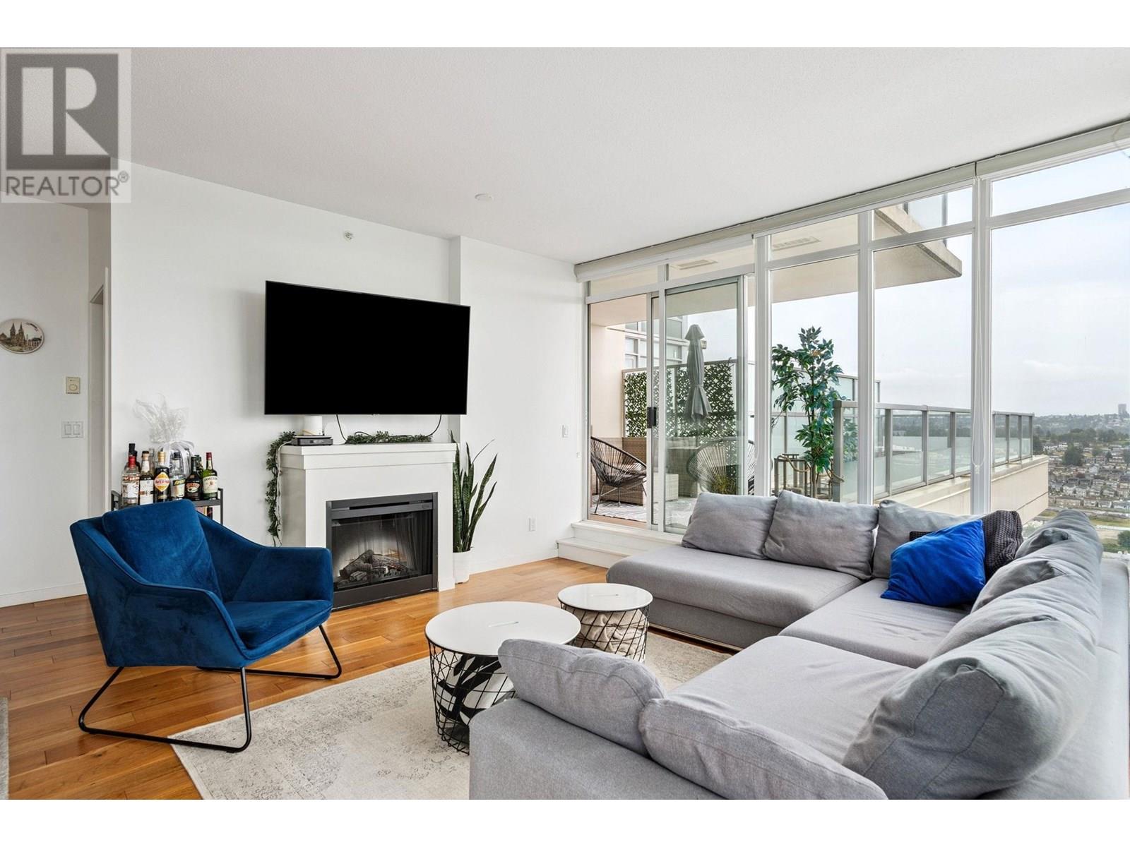 Photo 1 of 3101 2133 Douglas Road, Burnaby BC