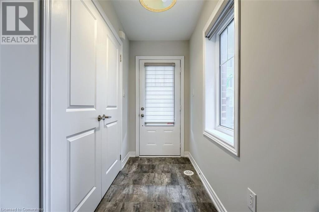 Photo 20 of 12 Rapids Lane, Hamilton ON