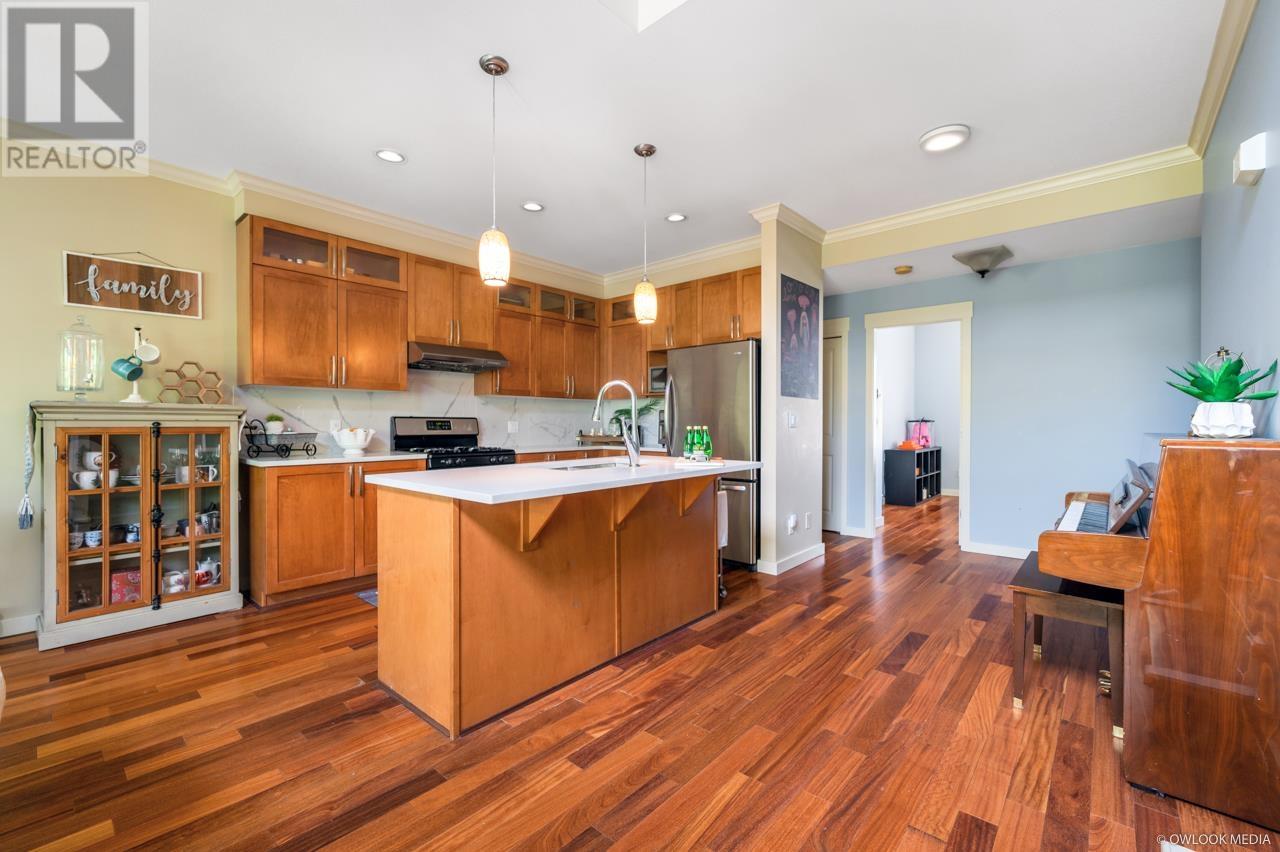 Photo 6 of 41 7171 Steveston Highway, Richmond BC