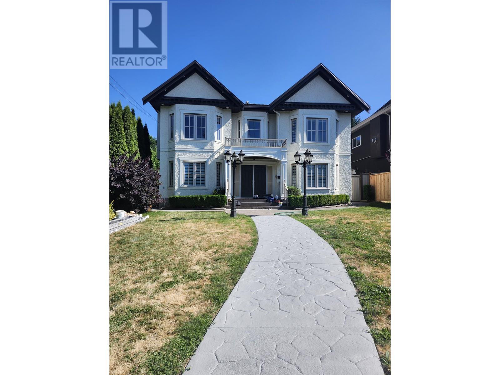 Photo 2 of 7778 Nursery Street, Burnaby BC