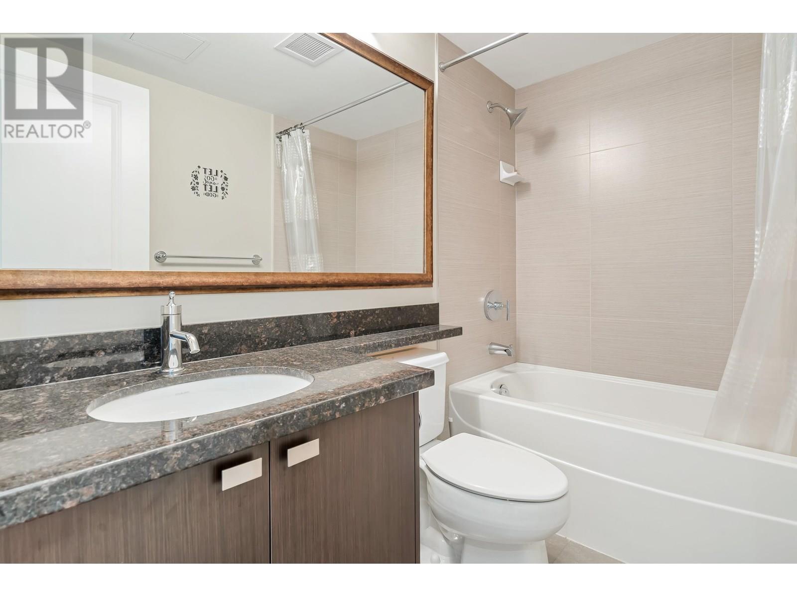 Photo 4 of 3601 888 Carnarvon Street, New Westminster BC