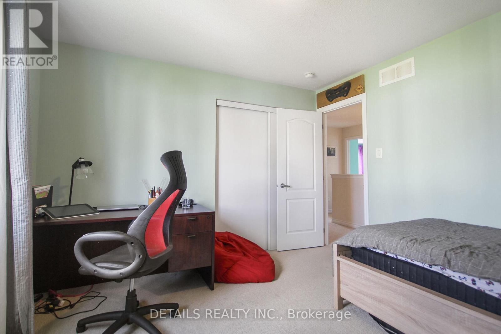 Photo 37 of 160 Asper Trail Circle, Ottawa ON