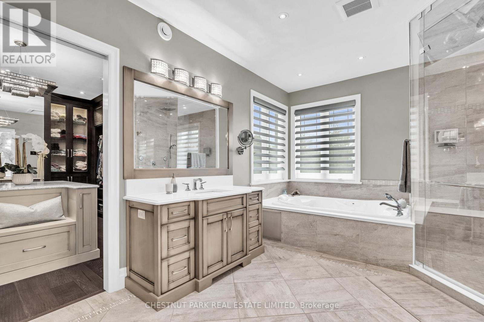 Photo 27 of 46 Anita Drive, Wellesley ON