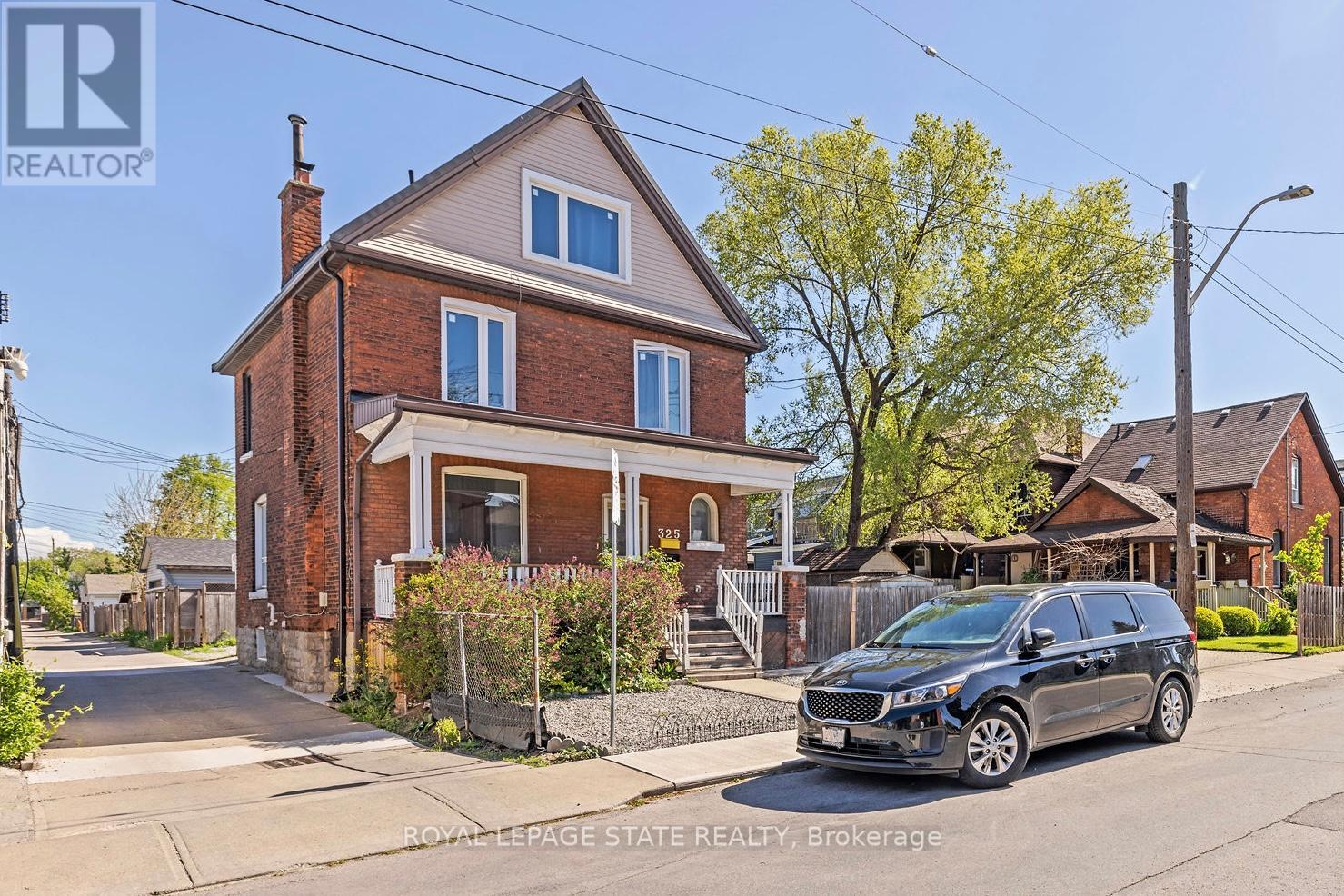 Photo 6 of 2 325 Robert Street, Hamilton ON