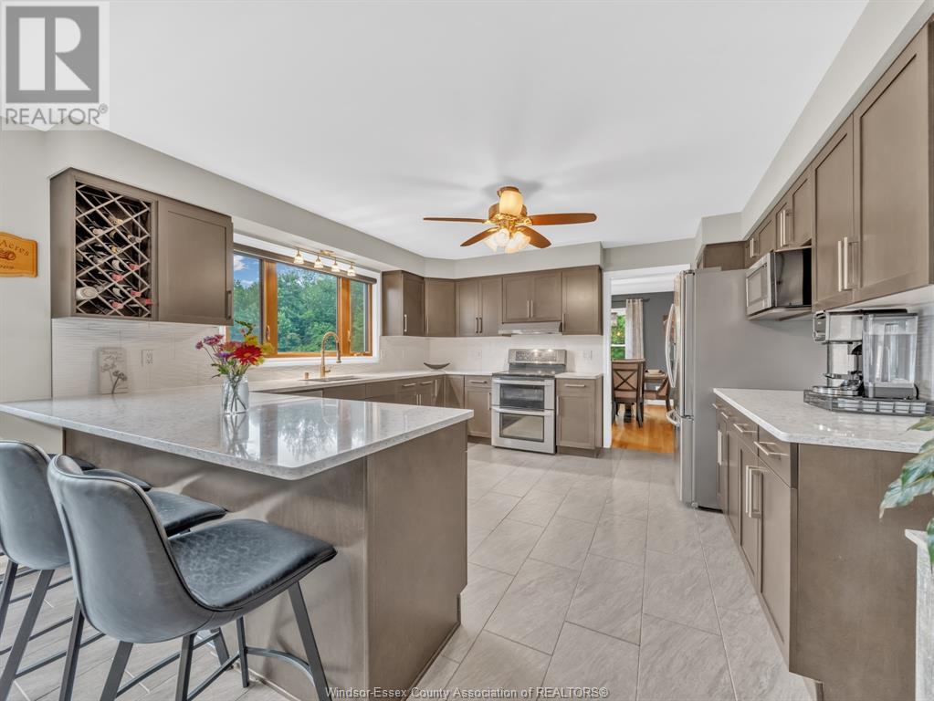 Photo 9 of 1418 County Rd 31, Lakeshore ON