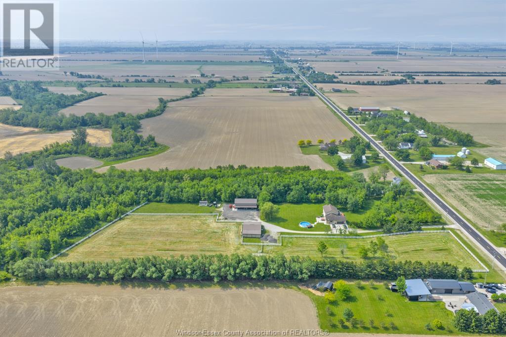 Photo 23 of 1418 County Rd 31, Lakeshore ON