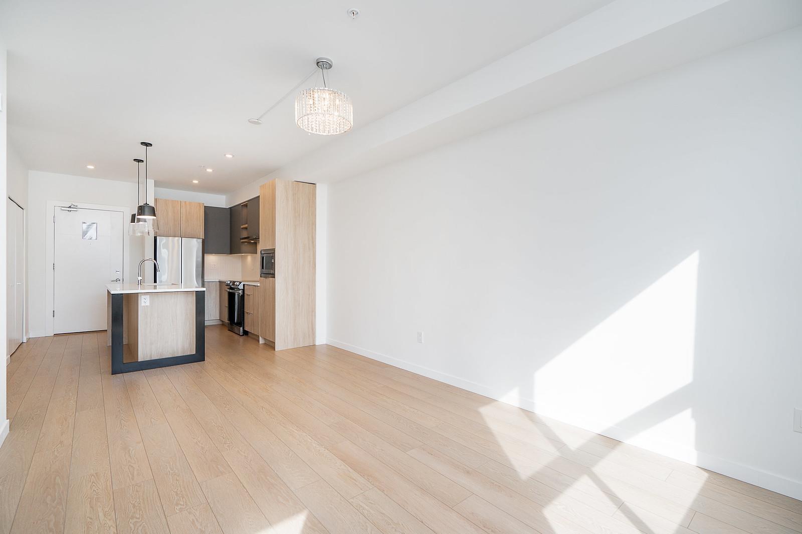 Photo 3 of 406 20695 Eastleigh Crescent, Langley BC