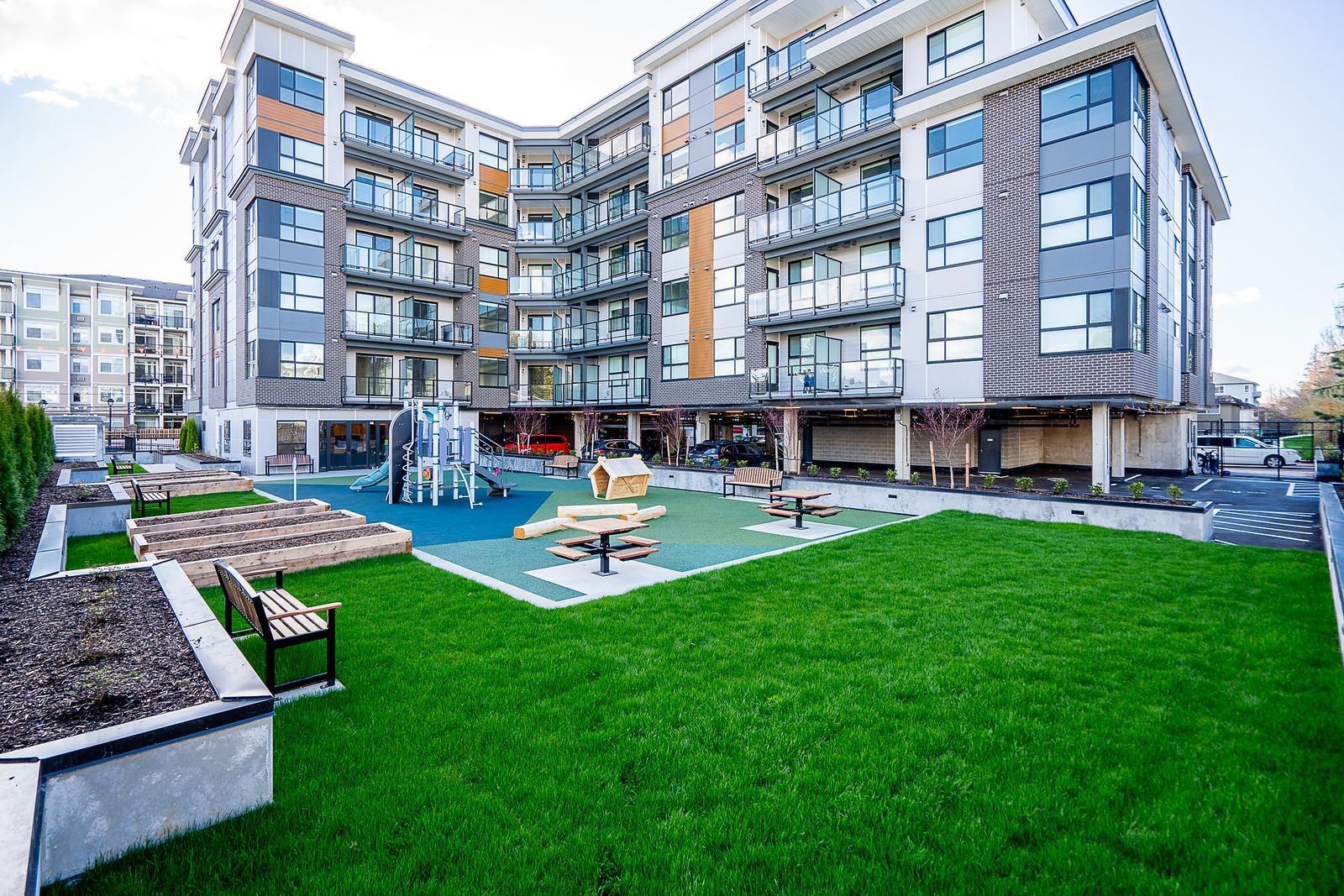 Photo 9 of 406 20695 Eastleigh Crescent, Langley BC