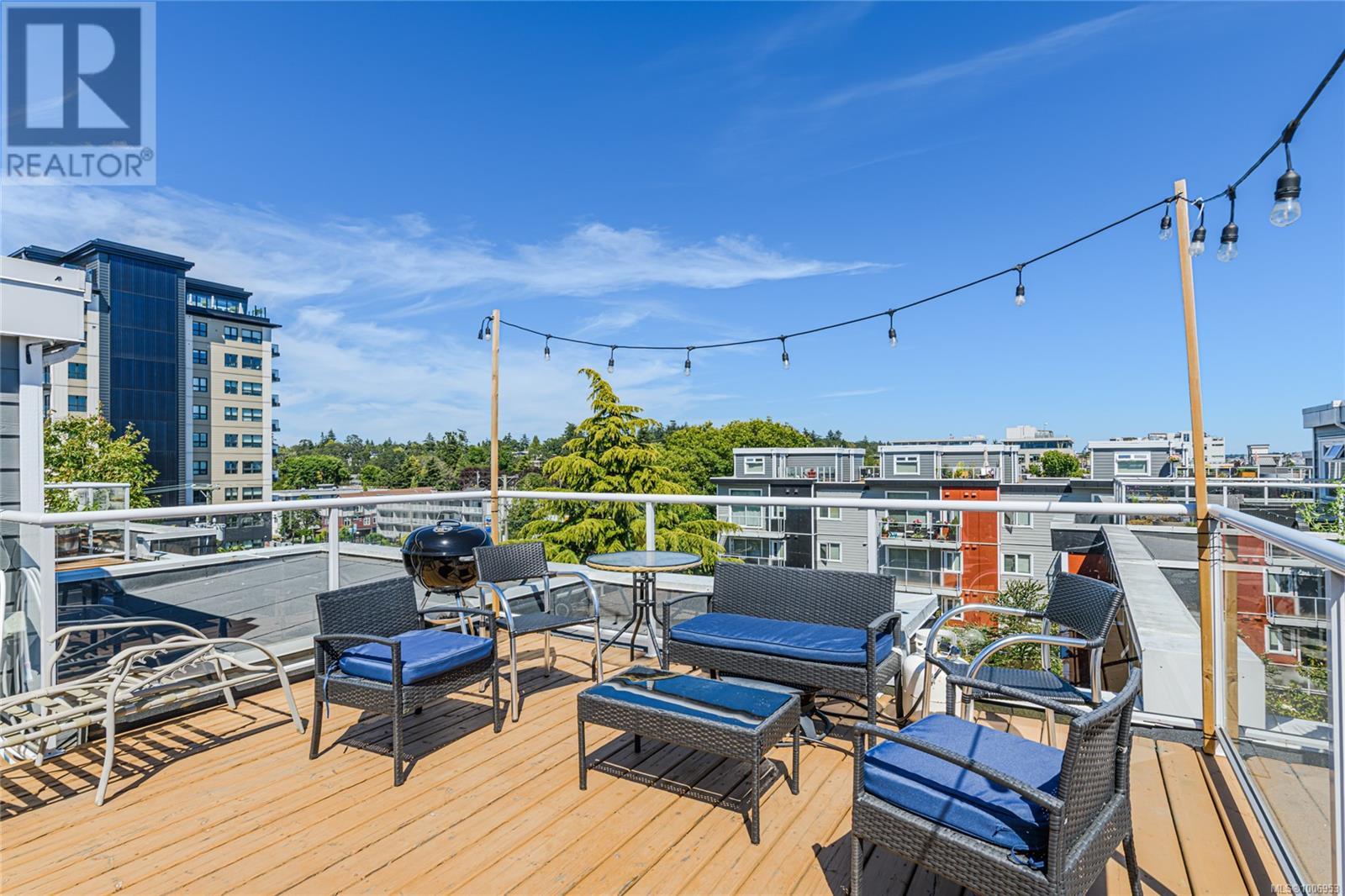 Photo 23 of 407 1315 Esquimalt Rd, Esquimalt BC