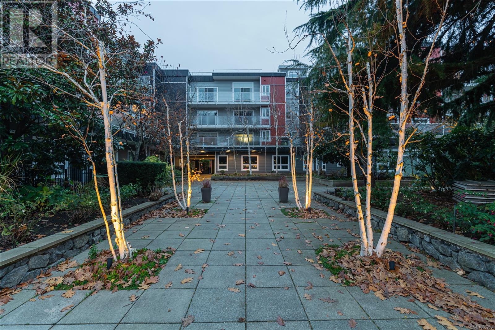 Photo 40 of 407 1315 Esquimalt Rd, Esquimalt BC