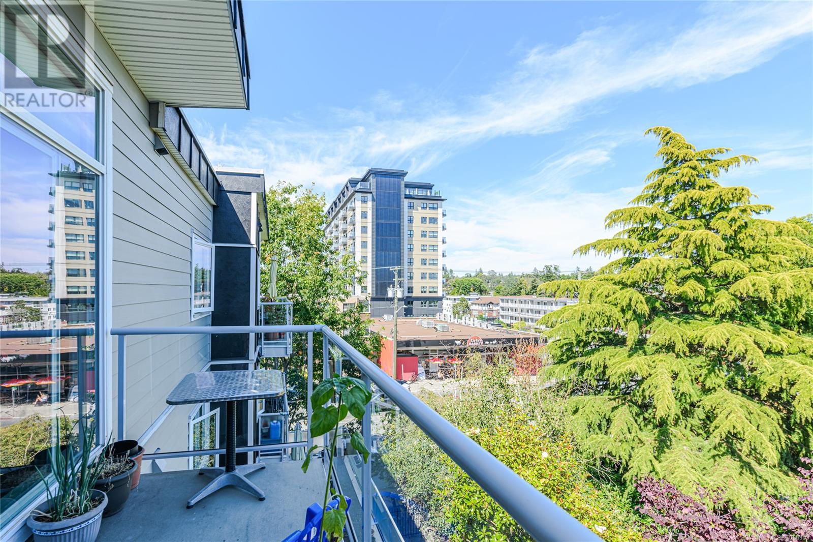 Photo 7 of 407 1315 Esquimalt Rd, Esquimalt BC