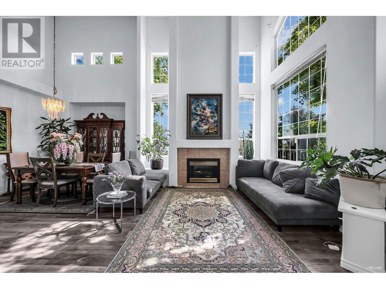 Photo 11 of 1601 Pinetree Way, Coquitlam BC