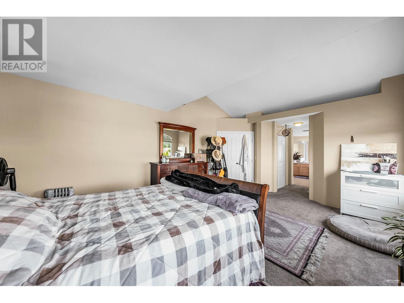 Photo 26 of 1601 Pinetree Way, Coquitlam BC