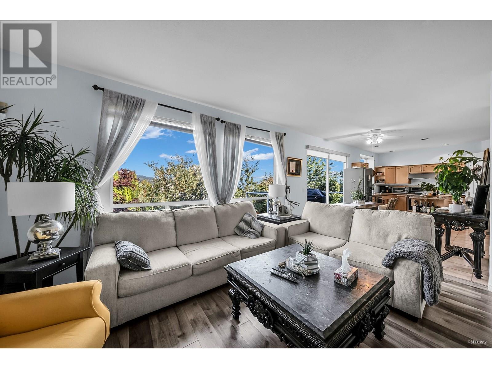 Photo 19 of 1601 Pinetree Way, Coquitlam BC